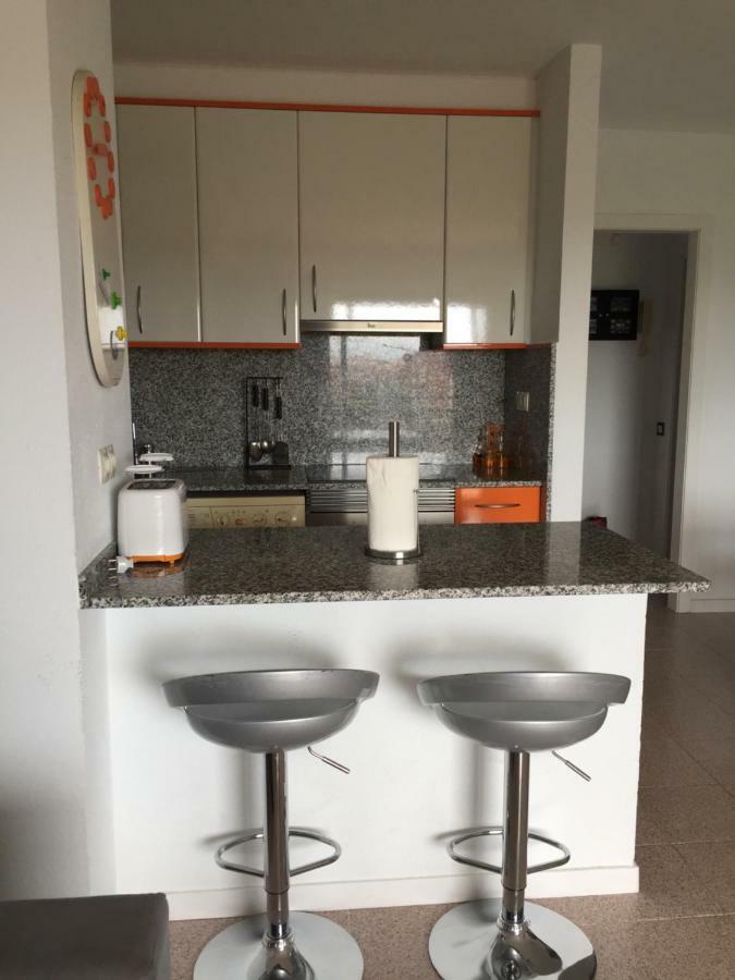 Bonito Y Acogedor Apartamento Con Fibra Salou Kültér fotó