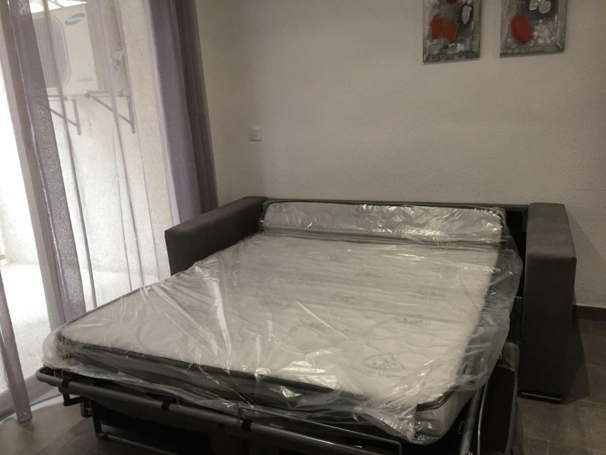 Bonito Y Acogedor Apartamento Con Fibra Salou Kültér fotó