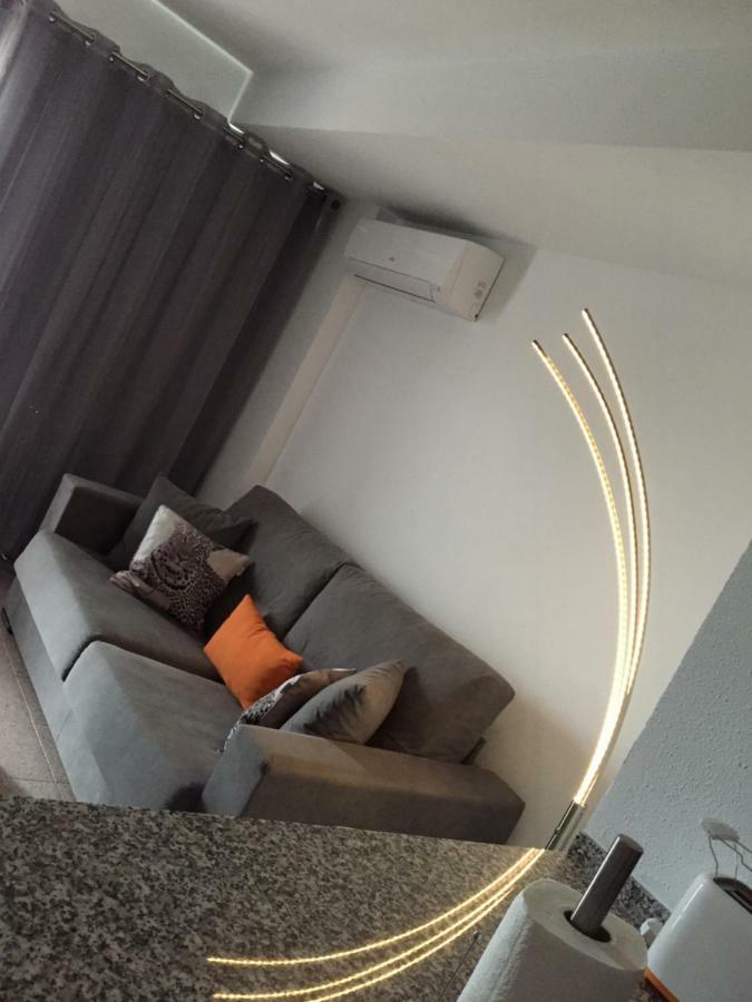 Bonito Y Acogedor Apartamento Con Fibra Salou Kültér fotó