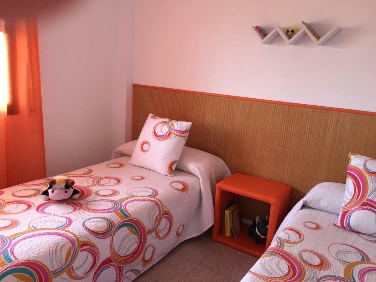Bonito Y Acogedor Apartamento Con Fibra Salou Kültér fotó